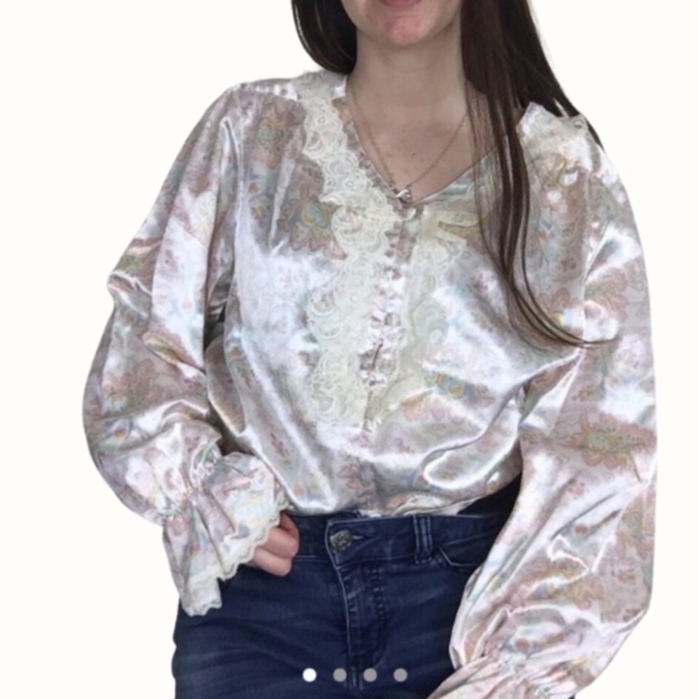 Vintage button front long sleeve paisley lace accent pajama top regent
